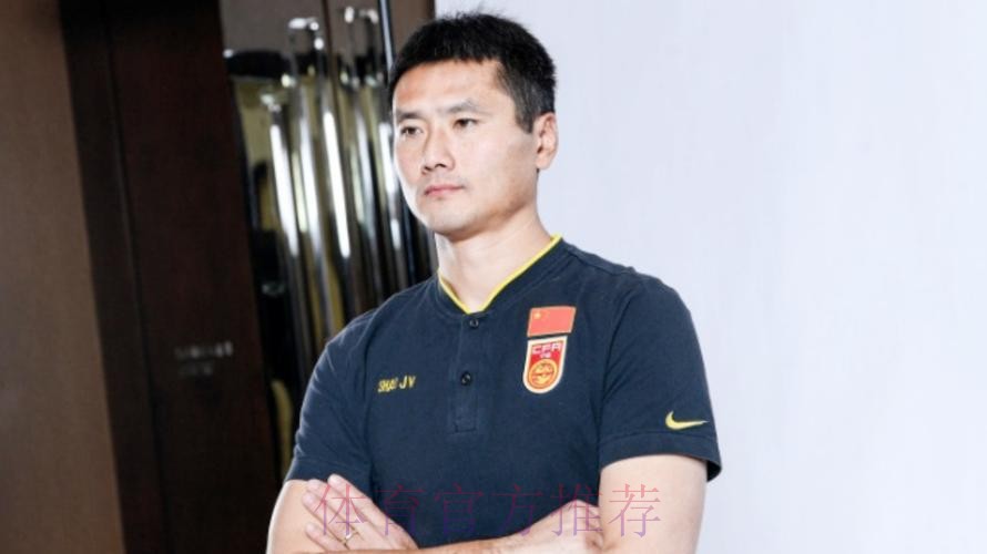 中国国家男子足球队肇庆集训 邵佳一出席媒体见面会
